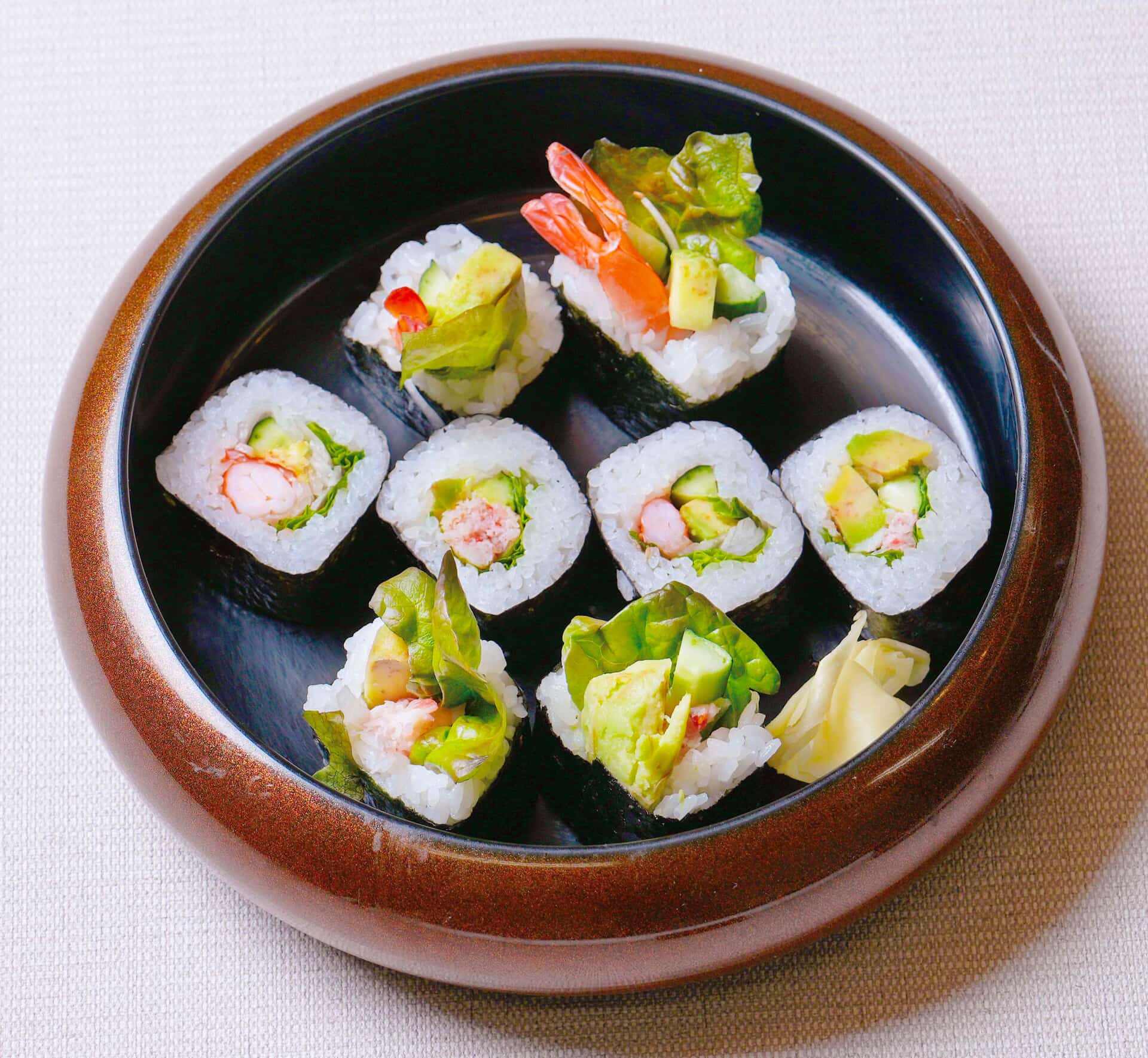 0508_shrimpcrabandavocadorolls